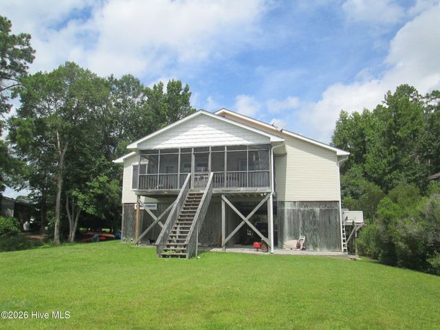 127 Waterside Drive, Bath, NC 27808