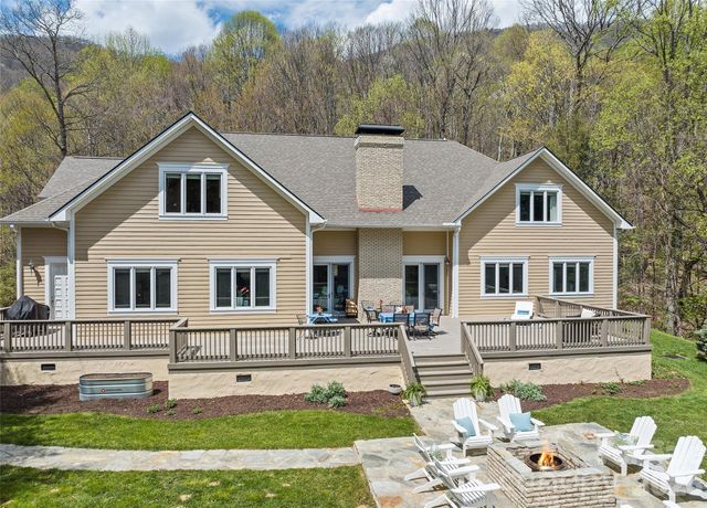 194 Catawba Lane, Waynesville, NC 28786