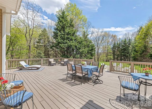 194 Catawba Lane, Waynesville, NC 28786