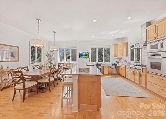 194 Catawba Lane, Waynesville, NC 28786