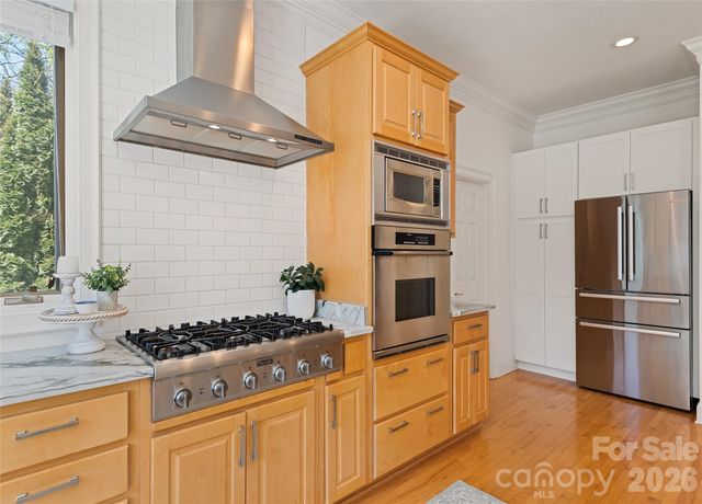 194 Catawba Lane, Waynesville, NC 28786