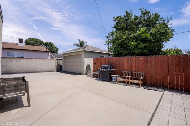 11746 Blythe, North Hollywood, CA 91605