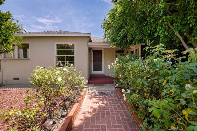 11746 Blythe, North Hollywood, CA 91605