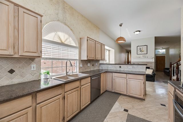 6900 Barbican Drive, Plano, TX 75023