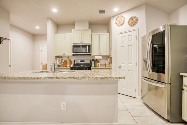 1882 KENTUCKY DERBY Dr, Corpus Christi, TX 78417