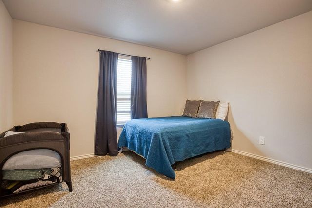 1882 KENTUCKY DERBY Dr, Corpus Christi, TX 78417