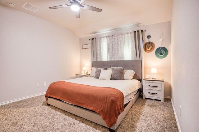 1882 KENTUCKY DERBY Dr, Corpus Christi, TX 78417