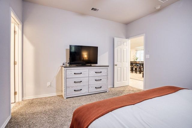 1882 KENTUCKY DERBY Dr, Corpus Christi, TX 78417