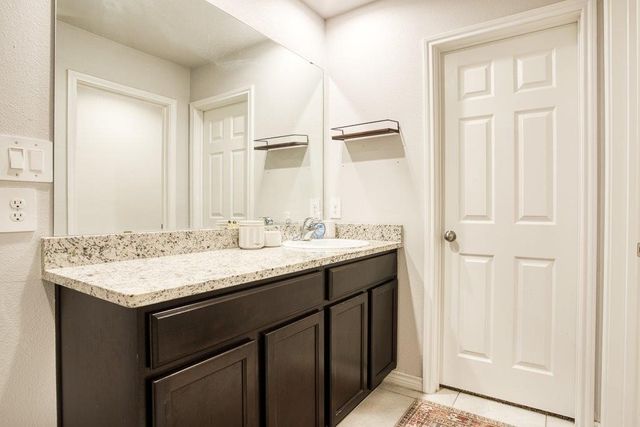 1882 KENTUCKY DERBY Dr, Corpus Christi, TX 78417