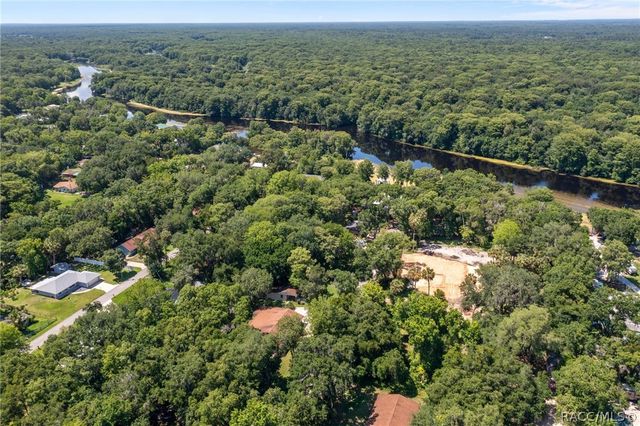 690 S Flora Point, Inverness, FL 34450