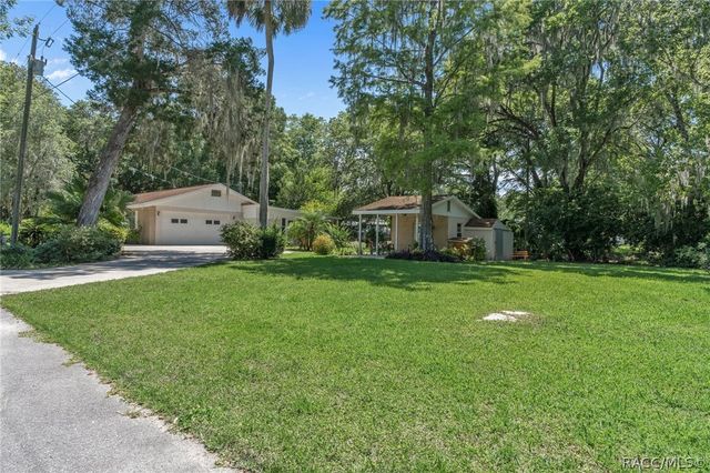 690 S Flora Point, Inverness, FL 34450