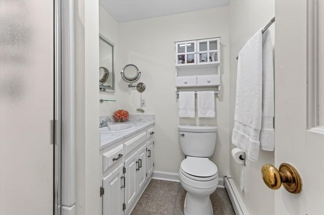 6 Blackhorse Ln, Hingham, MA 02043