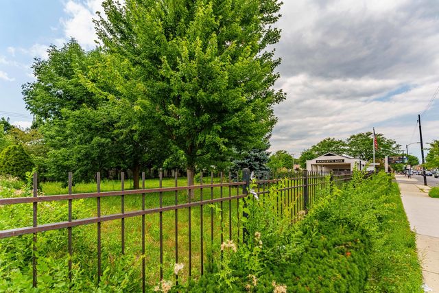 5414 S Kedzie Avenue, Chicago, IL 60632