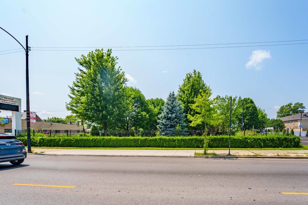 5414 S Kedzie Avenue, Chicago, IL 60632