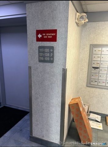 137 Judd Square 137, Wallingford, CT 06492