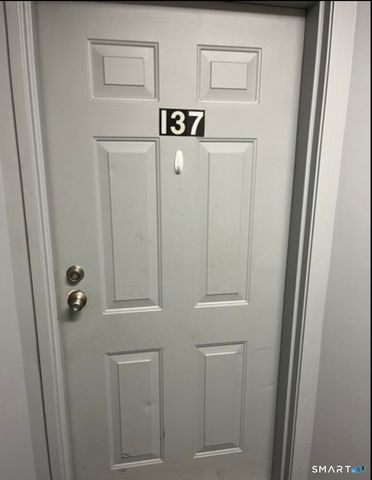 137 Judd Square 137, Wallingford, CT 06492