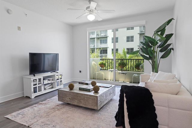 2401 NE 65th Street 502, Fort Lauderdale, FL 33308