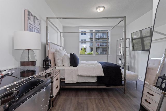 2401 NE 65th Street 502, Fort Lauderdale, FL 33308
