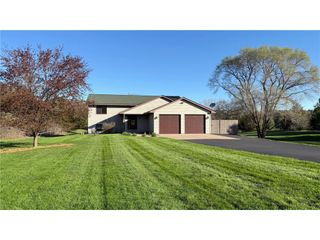 982 Drover Trail, Hudson, WI 54016