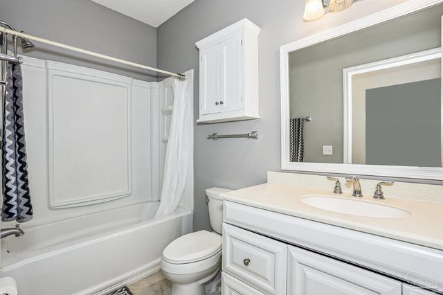 5860 Spanish Trail C, Pensacola, FL 32504