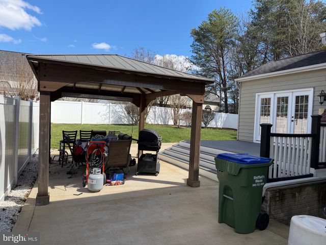 11207 SPRING MEADOW BLVD, Fredericksburg, VA 22407