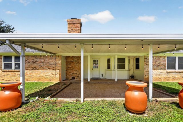 4301 Jester Court, North Richland Hills, TX 76180