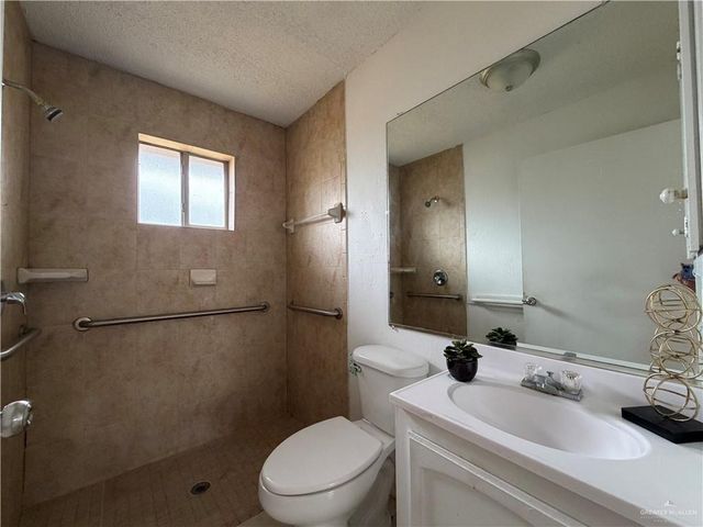 301 S Raul Longoria Road, Edinburg, TX 78542