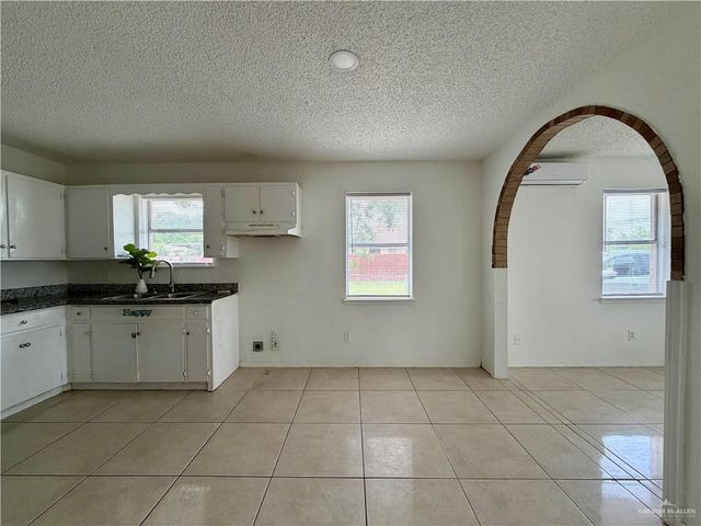 301 S Raul Longoria Road, Edinburg, TX 78542