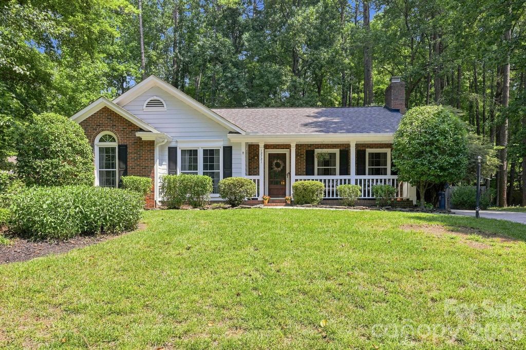 12721 Newstead Road, Huntersville, NC 28078