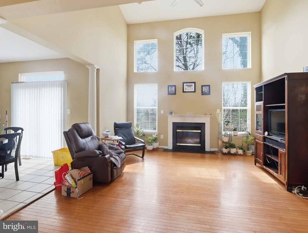 11803 LILIUM LN, Glenn Dale, MD 20769