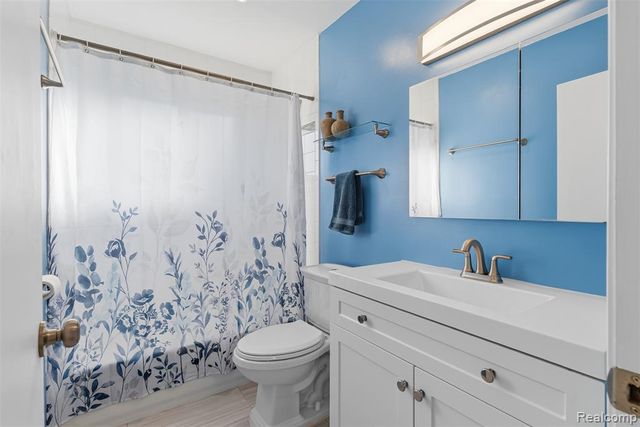 28686 Herbert Street, Madison Heights, MI 48071