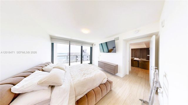 1451 Brickell Ave 2502, Miami, FL 33131