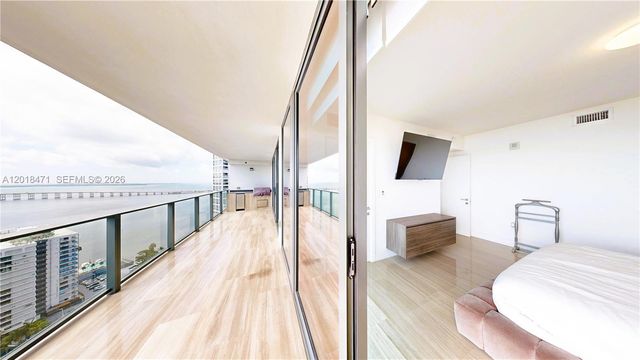 1451 Brickell Ave 2502, Miami, FL 33131