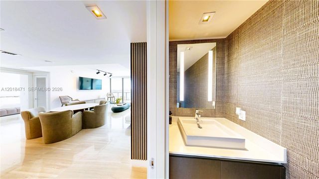 1451 Brickell Ave 2502, Miami, FL 33131