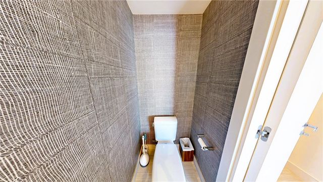 1451 Brickell Ave 2502, Miami, FL 33131