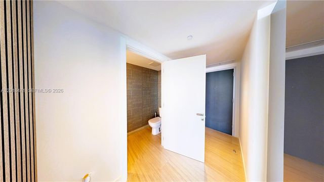 1451 Brickell Ave 2502, Miami, FL 33131