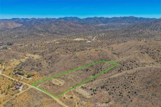 58205 Santa Barbara, Yucca Valley, CA 92284