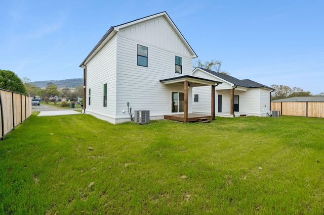 106 N Moss Avenue, Chattanooga, TN 37419