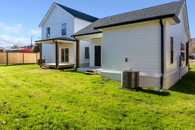 106 N Moss Avenue, Chattanooga, TN 37419