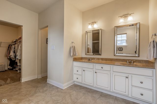7658 Winding Lake Drive S, Noblesville, IN 46062