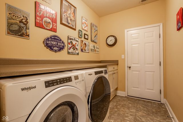 7658 Winding Lake Drive S, Noblesville, IN 46062