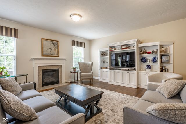 7658 Winding Lake Drive S, Noblesville, IN 46062