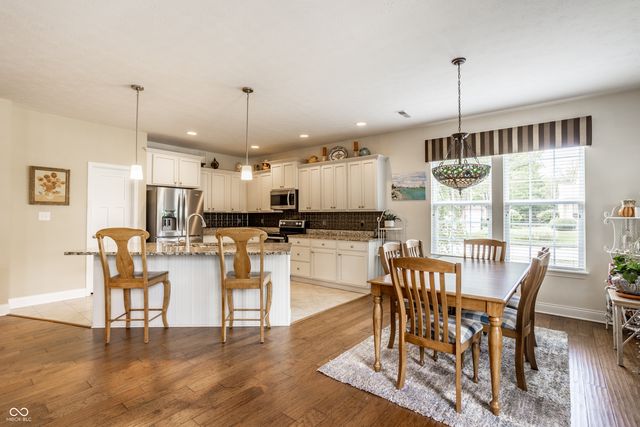 7658 Winding Lake Drive S, Noblesville, IN 46062