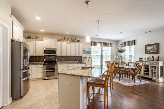 7658 Winding Lake Drive S, Noblesville, IN 46062