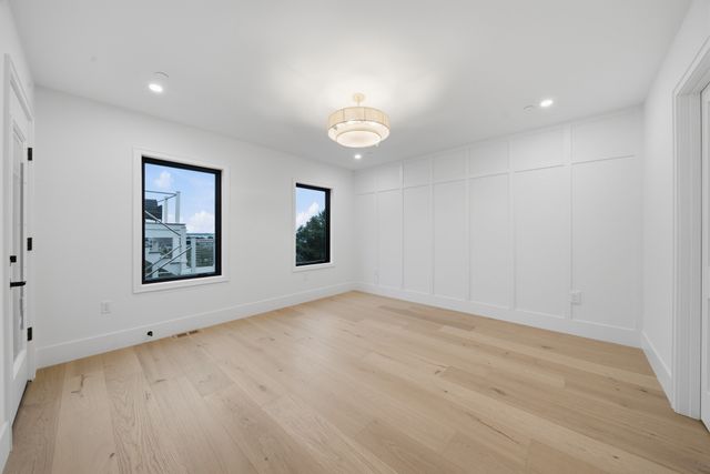 421 East 6th Street TH3, Boston, MA 02127