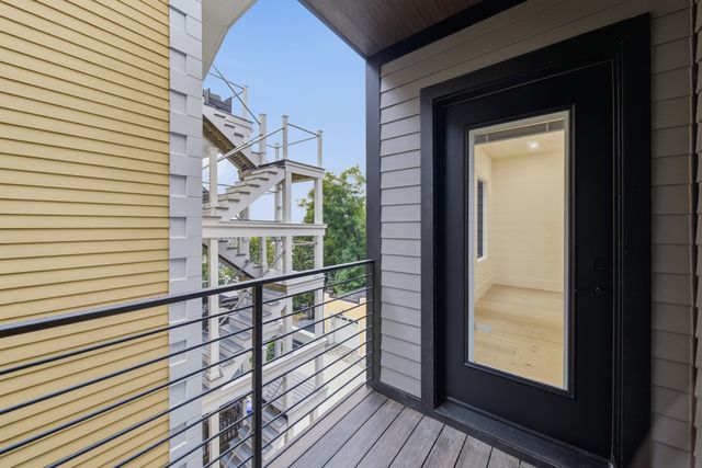 421 East 6th Street TH3, Boston, MA 02127