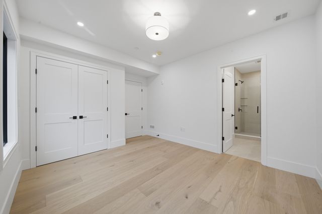421 East 6th Street TH3, Boston, MA 02127