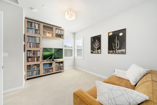 3259 Forney Way, Sacramento, CA 95816