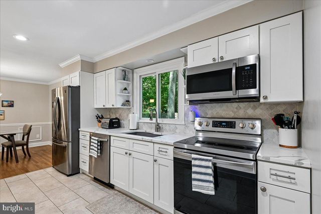 252 MAGOTHY BRIDGE RD, Pasadena, MD 21122