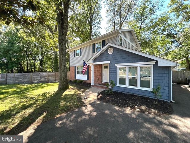 252 MAGOTHY BRIDGE RD, Pasadena, MD 21122